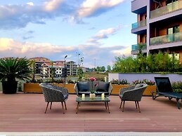 Green Hills Suites