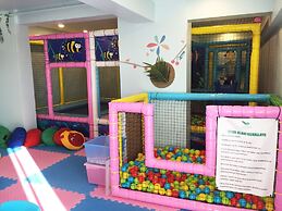 Green Hills Suites