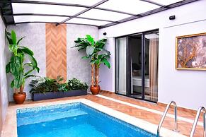 Green Hills Suites