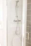 Bright 2BR Apartments Quays