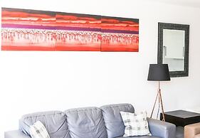Bright 2BR Apartments Quays