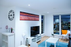 Bright 2BR Apartments Quays