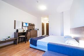 Admiral Plaza Hotel