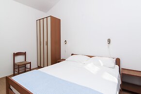 Apartments Levan Ceja