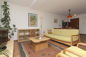 Apartments Levan Ceja