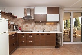 Apartments Levan Ceja