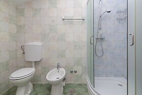 Apartments Levan Ceja