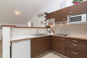 Apartments Levan Ceja