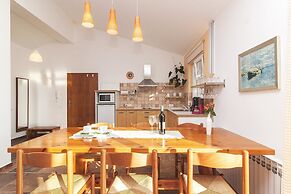 Apartments Levan Ceja