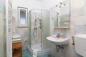 Apartments Levan Ceja