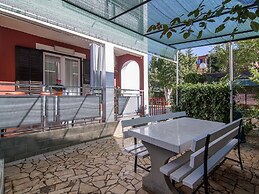 Apartments Ana Valbandon