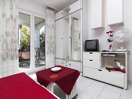 Apartments Ana Valbandon