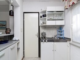 Apartments Ana Valbandon