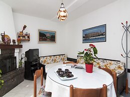 Apartments Ana Valbandon