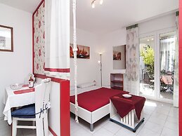 Apartments Ana Valbandon