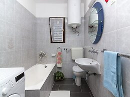 Apartments Ana Valbandon