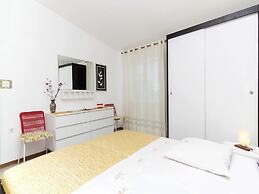 Apartments Ana Valbandon