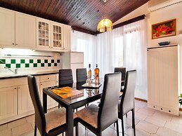 Apartments Ana Valbandon