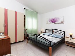 Apartments Ana Valbandon