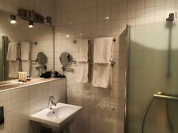Dialog Hotel Villan
