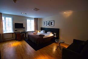 Dialog Hotel Villan