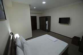 Ayvon Express Hotel