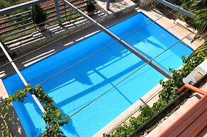 Appartment House Peresiji