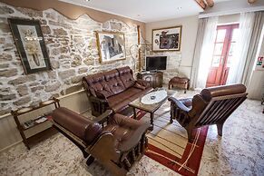 Appartment House Peresiji