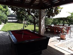 Appartment House Peresiji