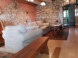 Appartment House Peresiji