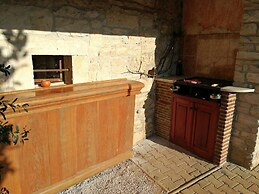 Appartment House Peresiji