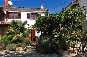 Appartment House Peresiji