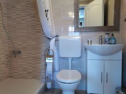 Appartment House Peresiji