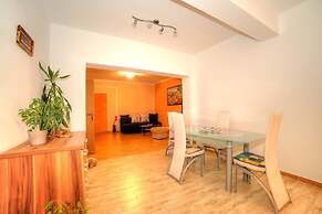 Apartments Orange Medulin