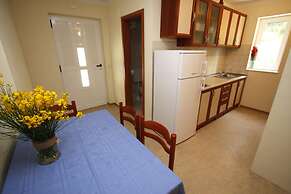 Apartments Vesna Mimice