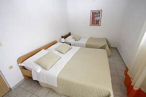 Apartments Vesna Mimice