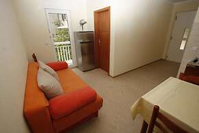 Apartments Vesna Mimice