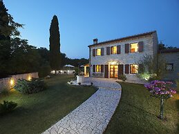 Istrian Villa Fendi Rebici