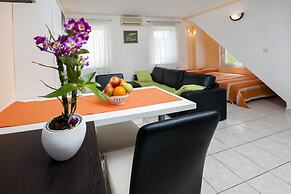 Apartment Tomy / Studio A2