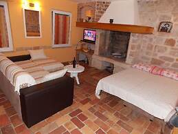 Apartment Tomy / Studio Terrace A1