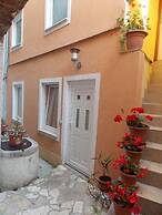 Apartment Tomy / Studio Terrace A1