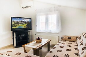 Apartments Ana Pula / Exclusive two Bedroom A5