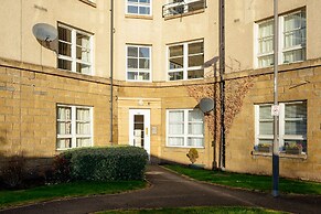 Charming Edinburgh Apartment