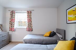 Charming Edinburgh Apartment