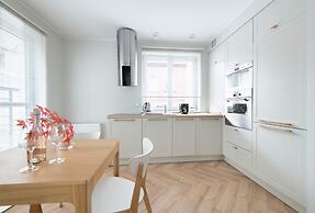 HappyStay Comfort Apartment By the Beach