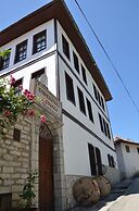 Dibekonu Konak