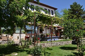 Dibekonu Konak