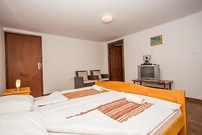 Apartments Adria