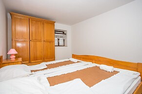 Apartments Adria