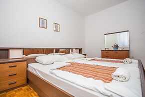 Apartments Adria